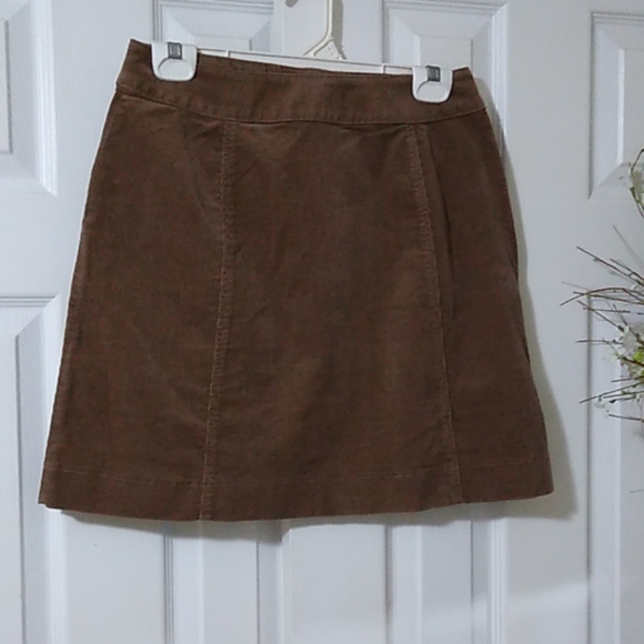 Uniqlo tan corduroy front button skirt - Picture 2 of 8